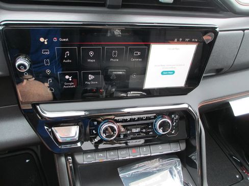 New 2026 GMC Sierra 1500 AT4 w/ AT4 Premium Package AWD/4WD image 22