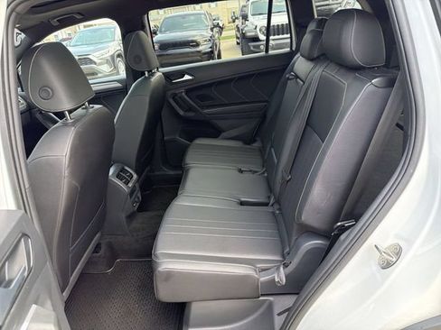 Used 2024 Volkswagen Tiguan SE R-Line FWD image 24