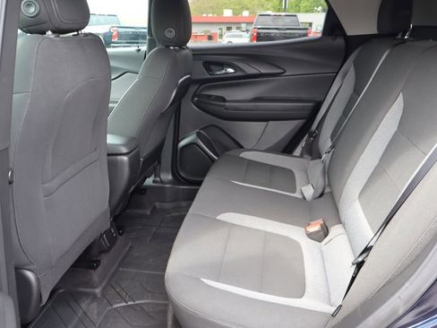 Used 2021 Chevrolet TrailBlazer LT w/ Convenience Package FWD image 19