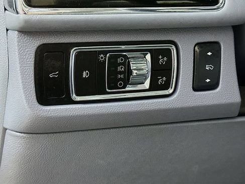 Used 2023 Lincoln Navigator L Black Label AWD/4WD image 10