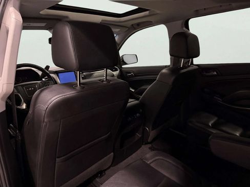 Used 2019 GMC Yukon SLT AWD/4WD image 18