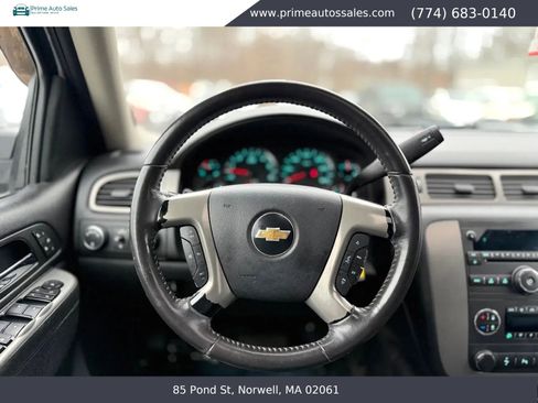 Used 2011 Chevrolet Tahoe LT w/ Luxury Package AWD/4WD image 20