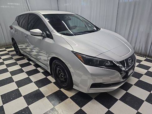 Used 2018 Nissan Leaf S w/ S Charge Package image 3
