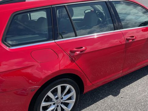 Used 2016 Volkswagen Golf SE FWD image 10