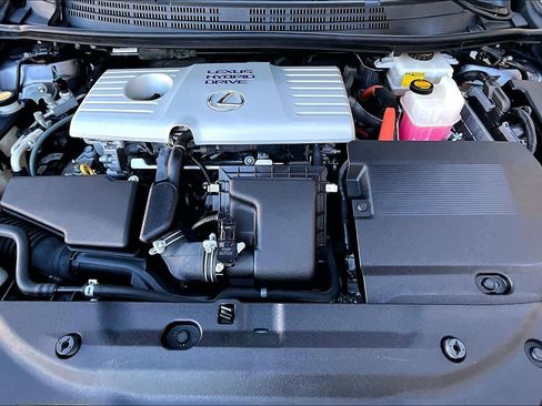 Used 2013 Lexus CT 200h w/ Premium Pkg w/Backup Camera image 32