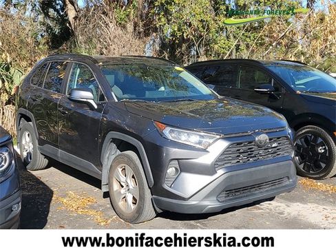 Used 2019 Toyota RAV4 XLE w/ Convenience Package image 1