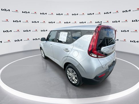 Used 2020 Kia Soul LX image 6