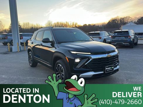 Used 2024 Chevrolet TrailBlazer LT w/ Driver Confidence Package image 3