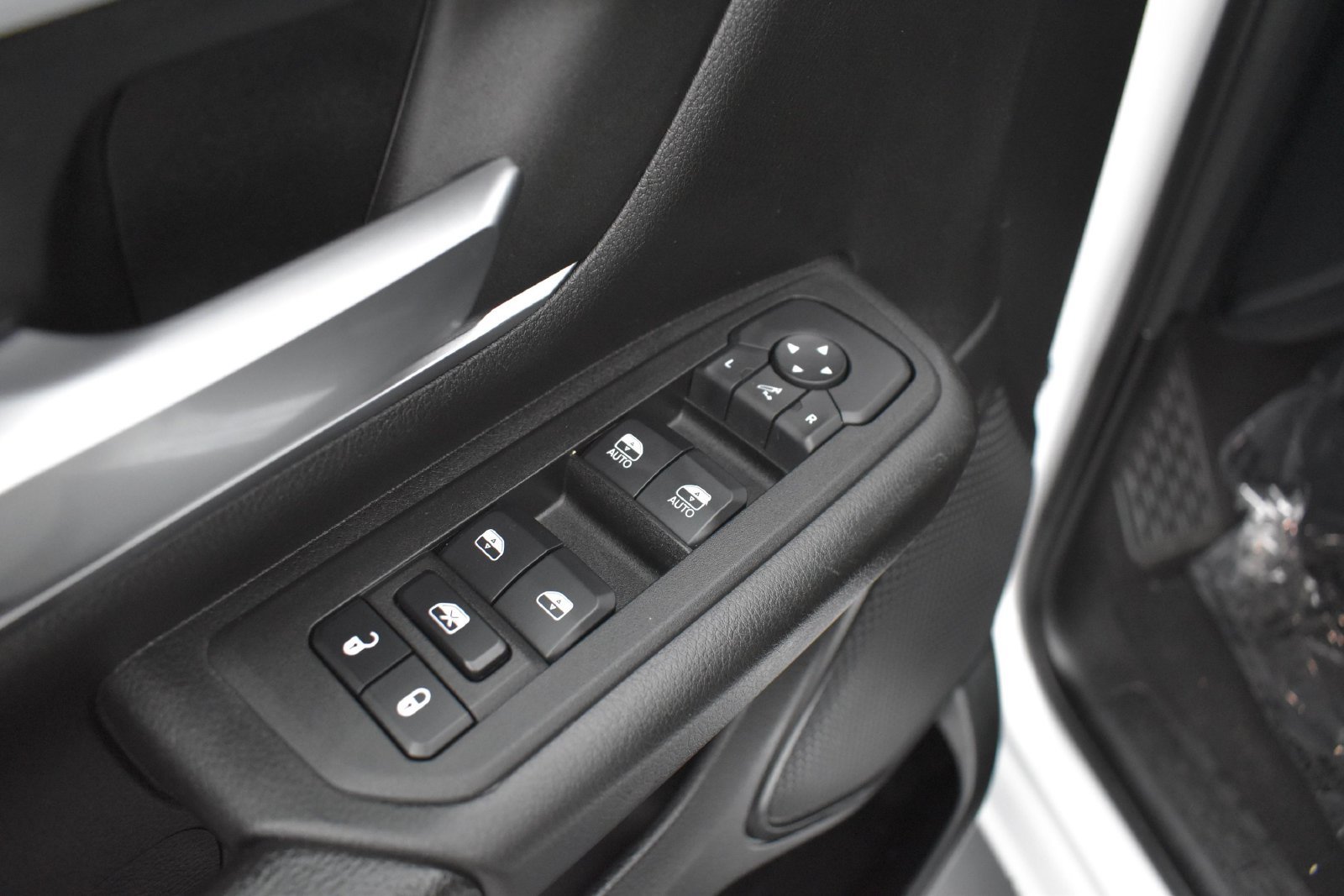 Used 2025 RAM 1500 Big Horn AWD/4WD image 6