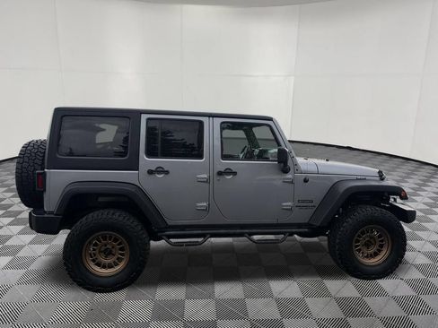 Used 2016 Jeep Wrangler Unlimited Sport w/ Quick Order Package 24S AWD/4WD image 11