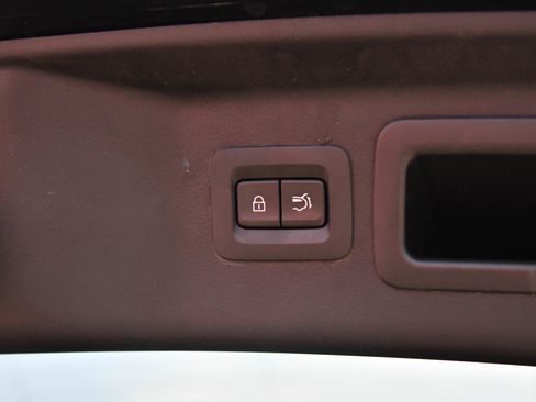 Used 2024 MAZDA CX-90 3.3 Turbo w/ Preferred Plus image 43