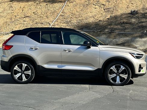 Certified 2023 Volvo XC40 Recharge Plus AWD/4WD image 3