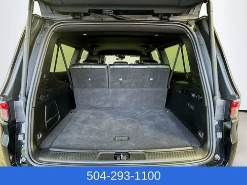 Used 2024 Jeep Wagoneer L Series II RWD image 29