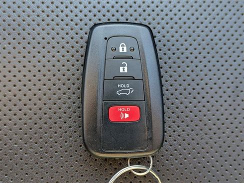 Used 2019 Toyota RAV4 Limited image 43