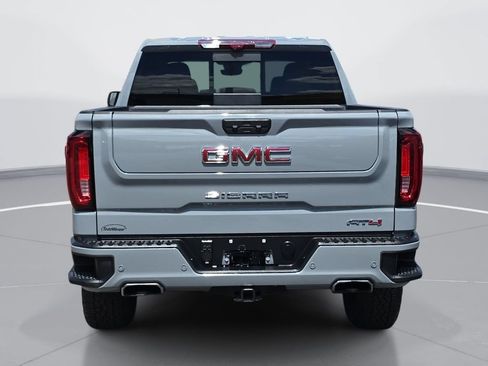 Used 2025 GMC Sierra 1500 AT4 w/ AT4 Premium Package AWD/4WD image 5