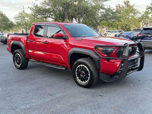Used 2025 Toyota Tacoma TRD Off-Road image 7