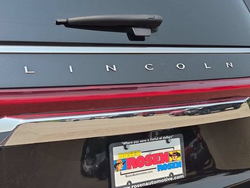 Used 2022 Lincoln Navigator Reserve AWD/4WD image 10