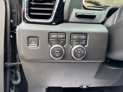 Used 2023 GMC Sierra 1500 Denali w/ Denali Reserve Package AWD/4WD image 59