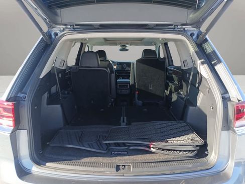 Used 2024 Volkswagen Atlas SE image 45