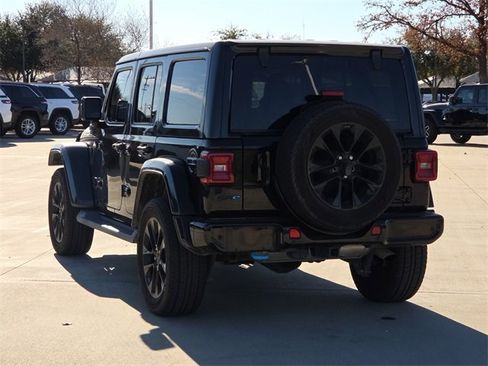 Used 2021 Jeep Wrangler Unlimited Sahara image 16