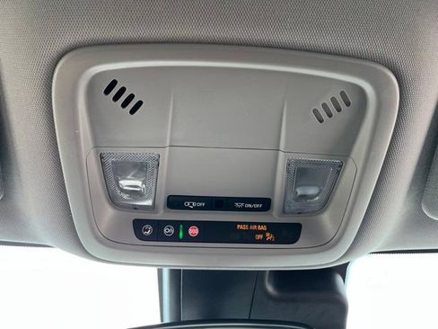 Used 2025 Chevrolet Malibu LT FWD image 22
