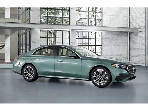 New 2026 Mercedes-Benz E 350 4MATIC Sedan image 13