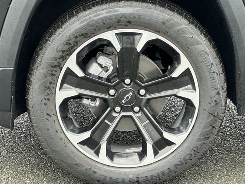 New 2026 Chevrolet Equinox LT w/ Convenience Package II FWD image 34