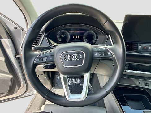 Used 2025 Audi Q5 e Premium AWD/4WD image 39