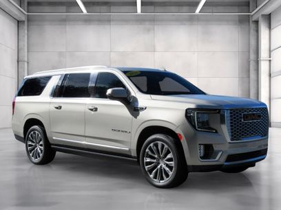 Used 2021 GMC Yukon XL Denali w/ Denali Premium Package