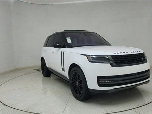Used 2023 Land Rover Range Rover SE image 66