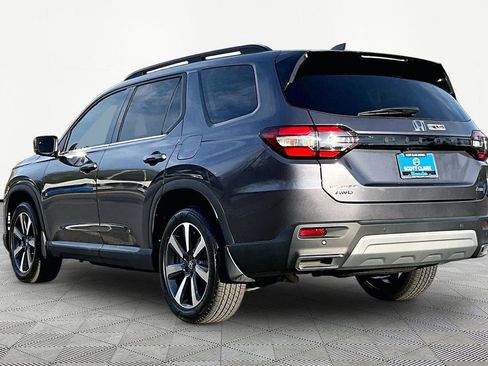 Certified 2025 Honda Pilot Elite image 4