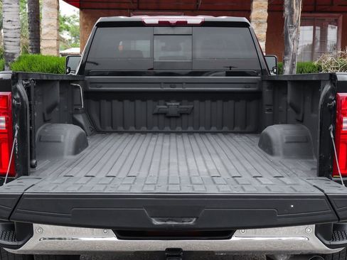 Used 2024 Chevrolet Silverado 3500 LTZ w/ LTZ Plus Package AWD/4WD image 8