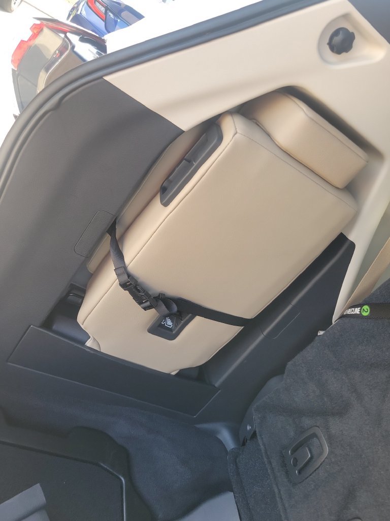 Certified 2022 Toyota Sienna XLE FWD image 38