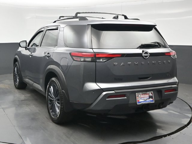 Used 2026 Nissan Pathfinder SL w/ SL Premium Package FWD image 4