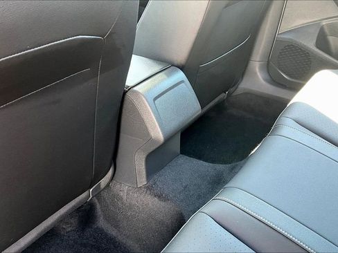 Used 2023 Volkswagen Jetta SE w/ Panoramic Sunroof Package FWD image 8