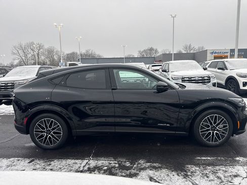 Used 2025 Ford Mustang Mach-E Premium image 4