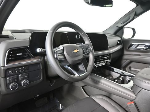 Used 2025 Chevrolet Tahoe LT w/ Comfort Package AWD/4WD image 24