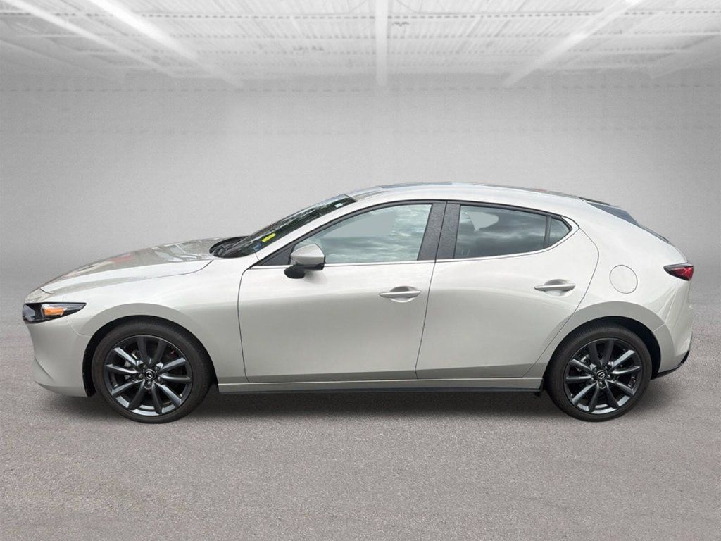 Used 2024 MAZDA MAZDA3 s FWD image 2