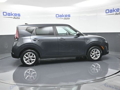 Certified 2024 Kia Soul LX w/ Option Group 015 image 9