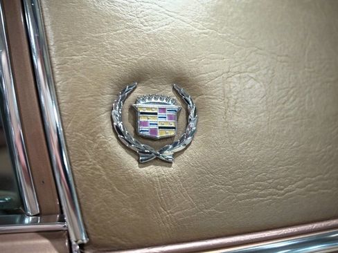 Used 1989 Cadillac Brougham image 24