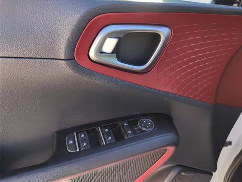Used 2020 Kia Soul GT-Line Turbo FWD image 10