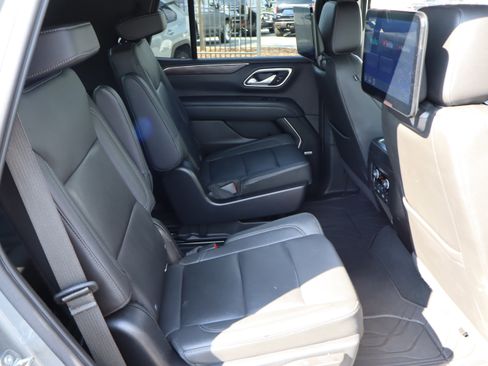 Used 2022 Chevrolet Tahoe LT w/ LT Signature Package AWD/4WD image 38