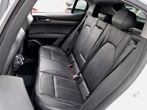 Used 2018 Alfa Romeo Stelvio Ti image 17