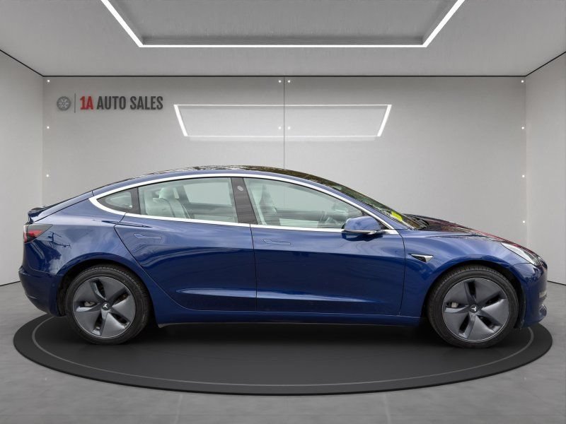 Used 2018 Tesla Model 3 Long Range AWD/4WD image 6
