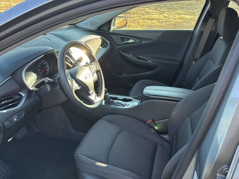 Used 2024 Chevrolet Malibu LT image 8