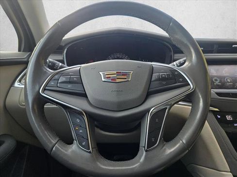 Used 2019 Cadillac XT5 Luxury image 9