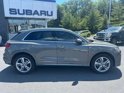 Used 2022 Audi Q3 2.0T Premium Plus AWD/4WD image 2