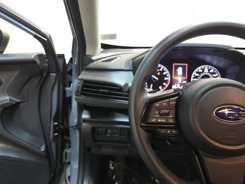 Used 2024 Subaru Crosstrek 2.0i Premium image 16