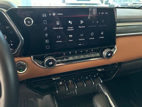 Used 2024 GMC Canyon AT4 w/ Technology Package image 23