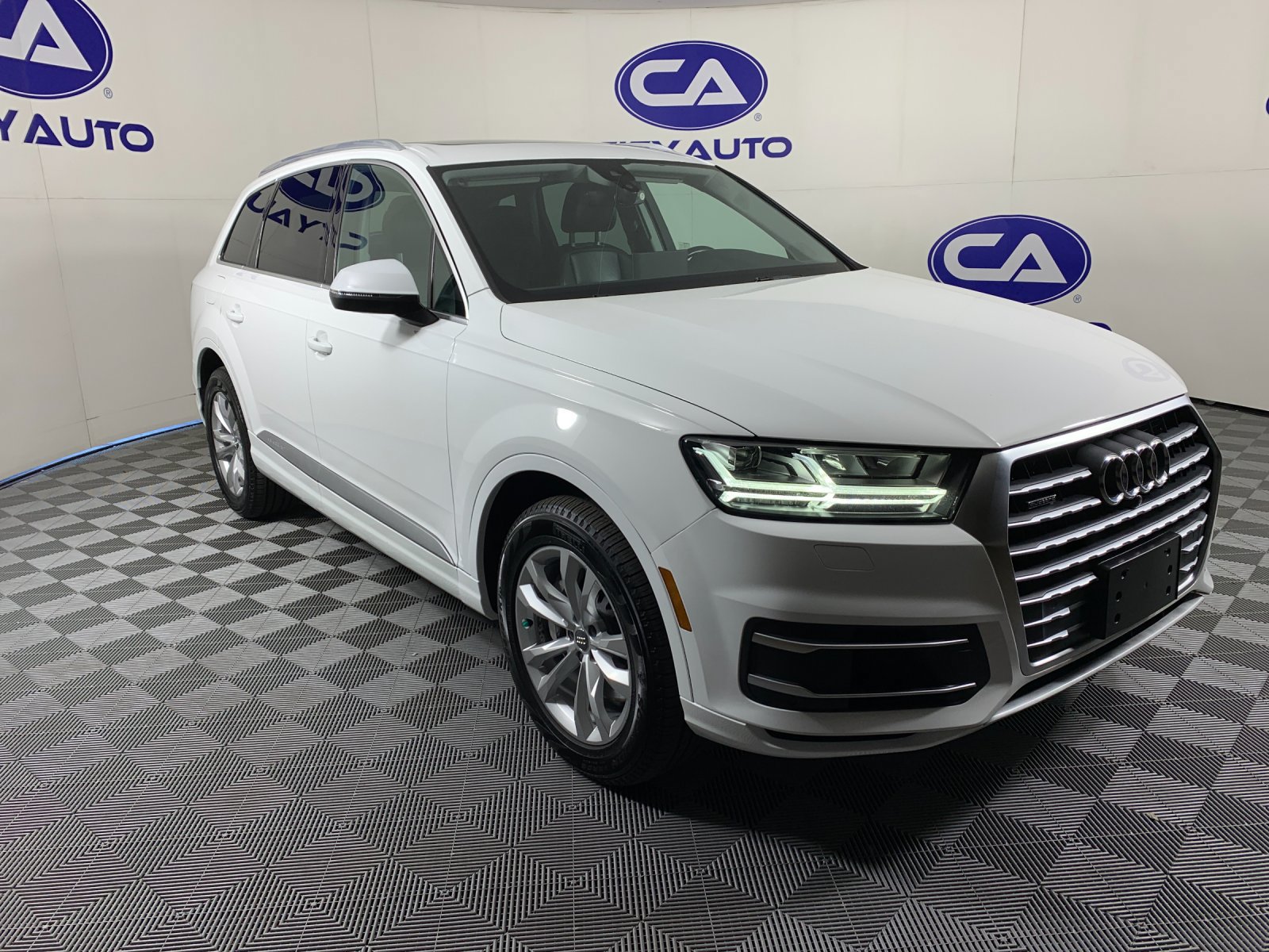 Used 2019 Audi Q7 3.0T Premium Plus AWD/4WD image 1